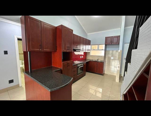 3 BEDROOM APARTMENT TO LET IN UMHLANGA RIDGE